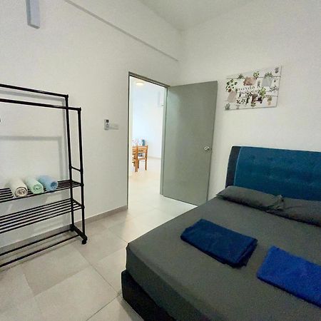 Sandakan Homestay Sea-Forest View Apartment 2R2B 海森雙景公寓 Eksteriør bilde