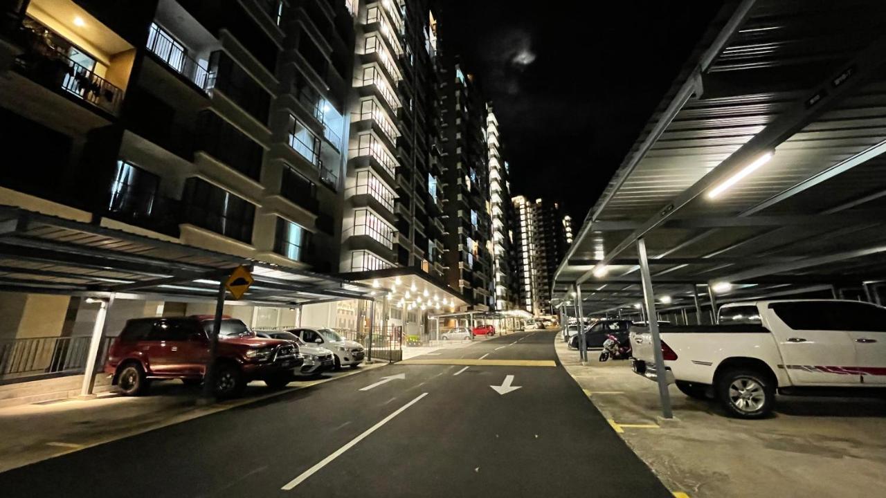 Sandakan Homestay Sea-Forest View Apartment 2R2B 海森雙景公寓 Eksteriør bilde